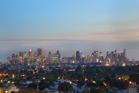Northcote Hill - StayCentral - Accommodation Sunshine Coast 2