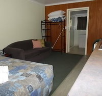 Oakridge Motel Tourist Park - Accommodation Sunshine Coast