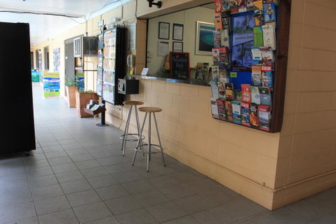 Oasis Inn Apartments - Accommodation Sunshine Coast 1