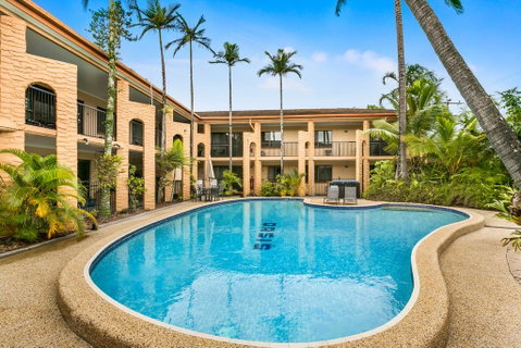 Oasis Inn Apartments - Accommodation Sunshine Coast 0