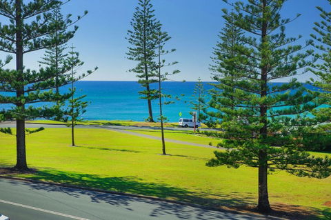 Ocean Court 8 13 Lord Street - Accommodation Sunshine Coast 0