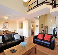 Ocean Sunsets - 2 bedroom converted warehouse apartment - Accommodation Sunshine Coast
