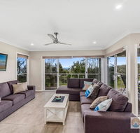 Oceanview Beach Front - Accommodation Sunshine Coast