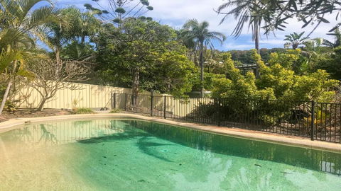 Oceanview BeachHouse - Accommodation Sunshine Coast 0