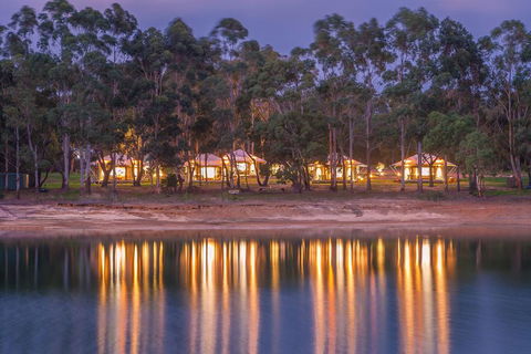 Olio Bello Lakeside Glamping - Accommodation Sunshine Coast 0
