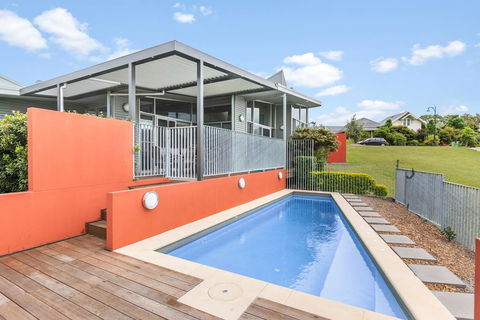 Olive Lakes - Accommodation Sunshine Coast 0