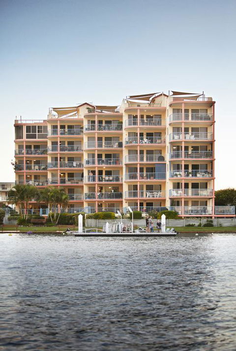 On The River Apartments - Accommodation Sunshine Coast 3
