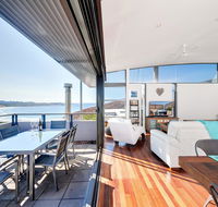 One Mile Cl Townhouse 22 26 The Deckhouse - Accommodation Sunshine Coast