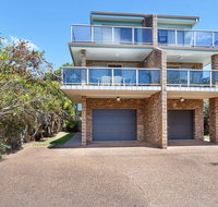 One Street from Main Beach - Accommodation Sunshine Coast