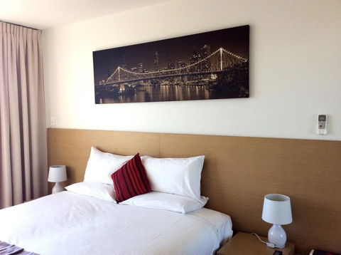 PA Apartments - Accommodation Sunshine Coast 2