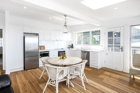 Pa's Beach House - Apartment 1 - Accommodation Sunshine Coast 3