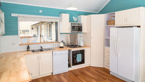 PALPERIPA - 23 Heathcote Street - Accommodation Sunshine Coast 1