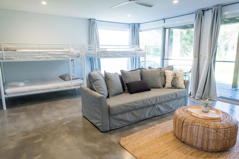 Pandanas Apartments 15A - Mollymook Beach - Accommodation Sunshine Coast 2
