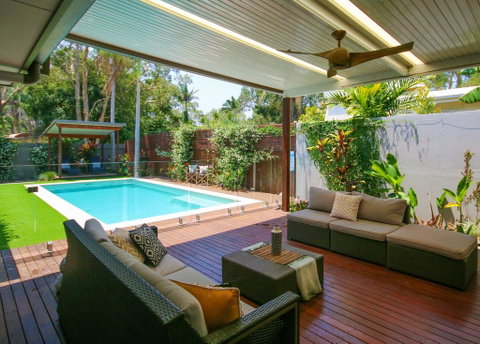 Pandanus Holiday Home - Accommodation Sunshine Coast 1
