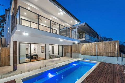 Panoramic Views Villa Birdwood Terrace 4 Bedroms - Toowong - Accommodation Sunshine Coast 1