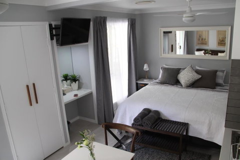 Paperbark Bed & Breakfast - Accommodation Sunshine Coast 3