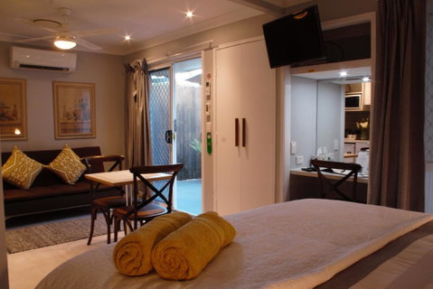 Paperbark Bed & Breakfast - Accommodation Sunshine Coast 2