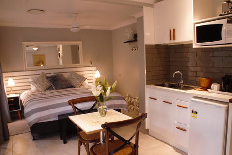 Paperbark Bed & Breakfast - Accommodation Sunshine Coast 0
