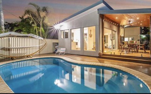 Paradise On The Peninsula - Accommodation Sunshine Coast 0