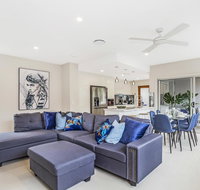 Park Avenue Luxe Townhouse Brand New Sleeps 9 - Accommodation Sunshine Coast