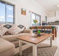 PEACEFUL 2Kingbed RootyHill Townhouse near Station - Accommodation Sunshine Coast