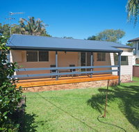 Pelican Palms - Accommodation Sunshine Coast
