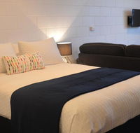 Penguin Seaside Motel - Accommodation Sunshine Coast