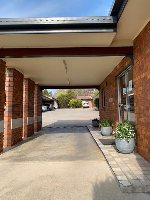 Peter Allen Motor Inn - Accommodation Sunshine Coast 1