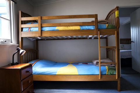 Pettit Cottage - Accommodation Sunshine Coast 0