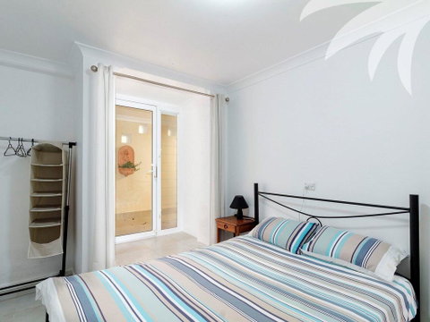 Picture Perfect Lizzie Palms 2 - Accommodation Sunshine Coast 1