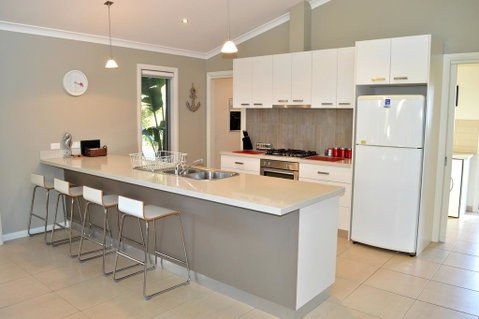 Pier One @ Eastern Beach - Accommodation Sunshine Coast 1
