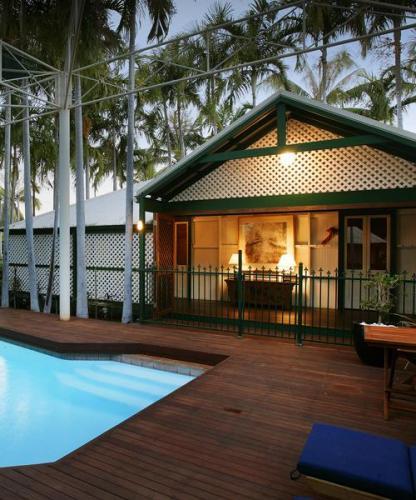 Pinctada McAlpine House - Accommodation Sunshine Coast 3