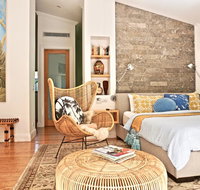Pineapple Petes Beach House - Accommodation Sunshine Coast