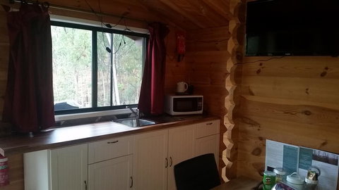 Pleasant Mountain Retreat - Accommodation Sunshine Coast 3