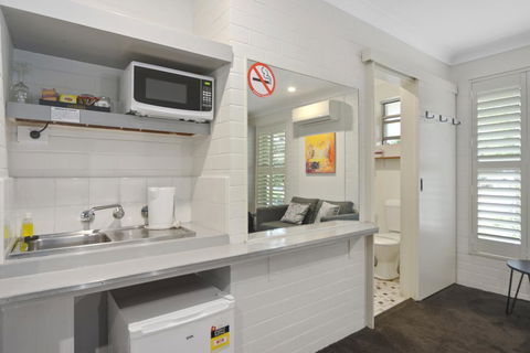 Pleasant Way River Lodge - Accommodation Sunshine Coast 1