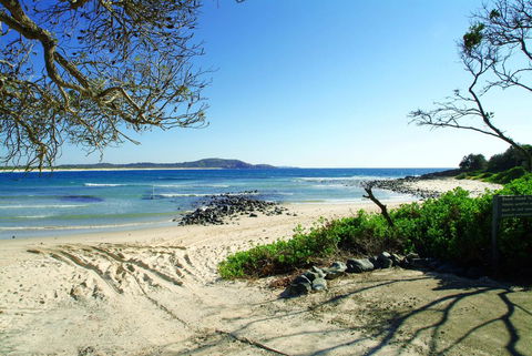 Plomer Beach House - Accommodation Sunshine Coast 3