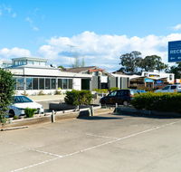 Plumpton hotel - Accommodation Sunshine Coast