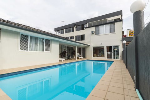 Port Aloha Motel - Accommodation Sunshine Coast 0