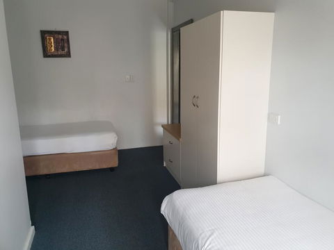 Port Aloha Motel - Accommodation Sunshine Coast 2