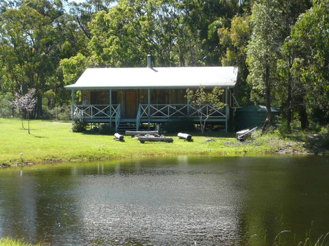 Possum's Hollow And Hooter's Hut - Accommodation Sunshine Coast 3
