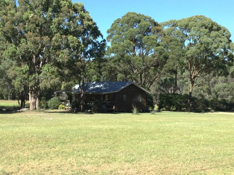 Possum's Hollow And Hooter's Hut - Accommodation Sunshine Coast 2