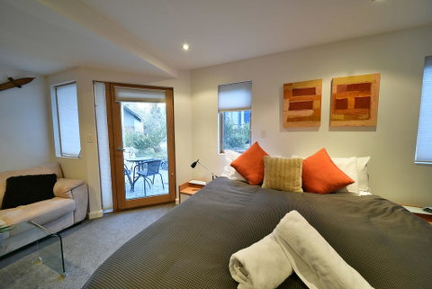 Powder 2A - Accommodation Sunshine Coast 1