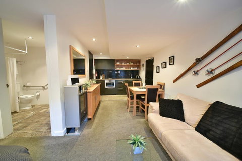Powder 2A - Accommodation Sunshine Coast 2