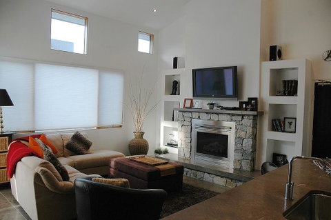 Powder 2B - Accommodation Sunshine Coast 2