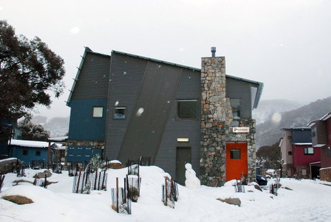 Powder 2B - Accommodation Sunshine Coast 0