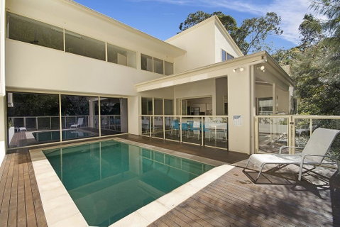Prestigious House In Little Cove - 4 Baywoods - Accommodation Sunshine Coast 0