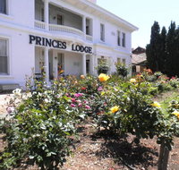 Princes Lodge Motel - Accommodation Sunshine Coast