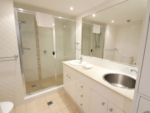 Princess Palm On The Beach - Accommodation Sunshine Coast 3