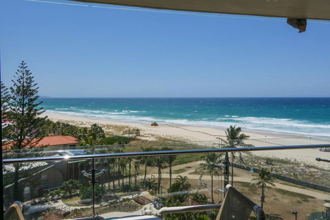 Princess Palm On The Beach - Accommodation Sunshine Coast 0