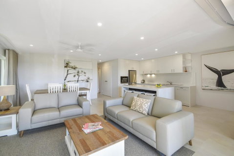 Private Apartments At Picture Point Noosa - Accommodation Sunshine Coast 2